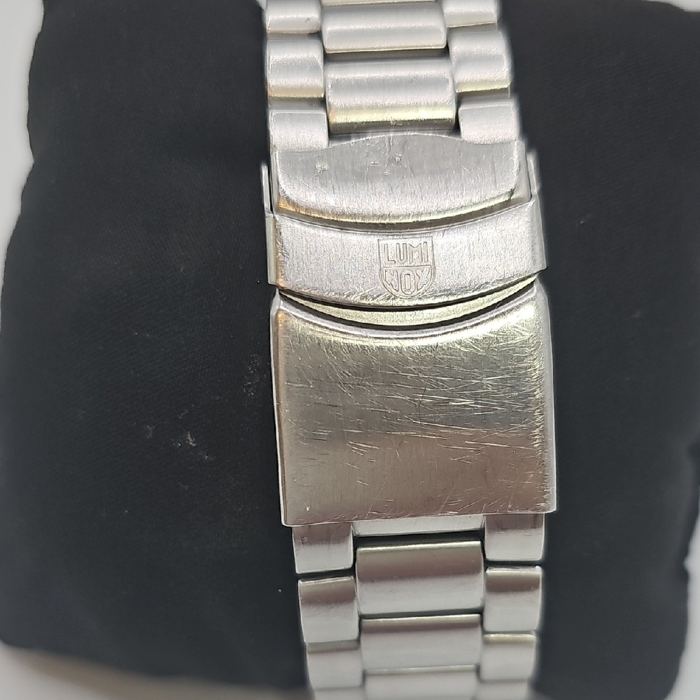 Luminox Silver and White Watch Navy SEAL - Picture 5 of 10